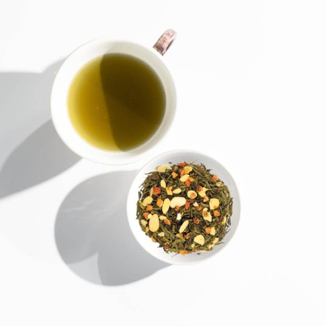 Green Tea with Apple and Caramel