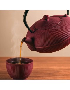 Iron Cast Teapot Bordeaux “Ning” – 1200ml