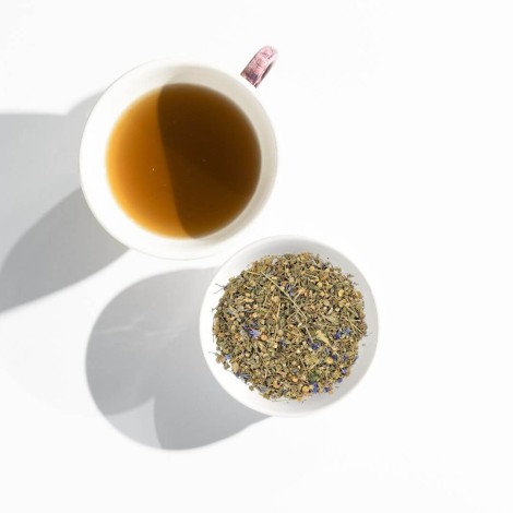 Malvenblätter Tee (Malva Sylvestris) Halsschmerzen, Katarrh der Raucher