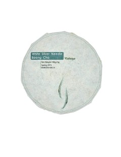 Chá Branco Yunnan Silver Needles Vintage Cake - 100grs