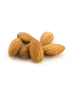 Almonds with Skin | Amygdalus communis | Dry fruit very rich in nutrients