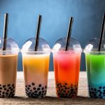 Copos de Bubble Tea coloridos