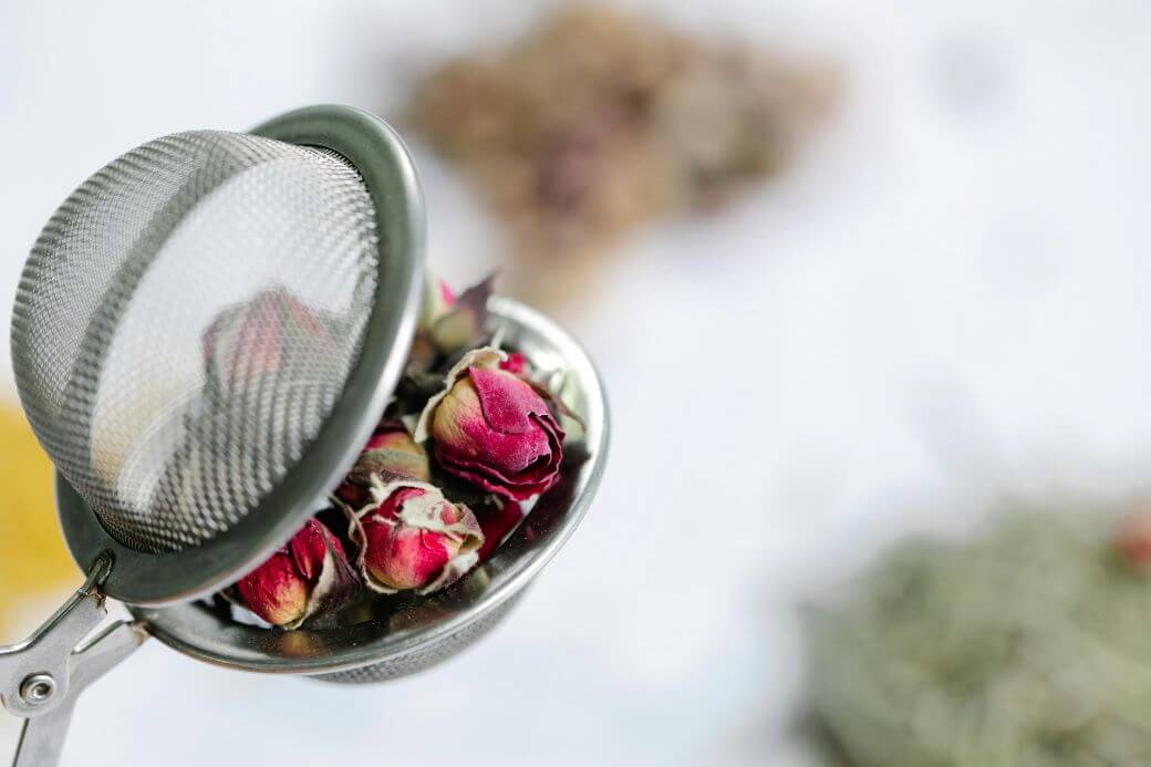 Los increíbles beneficios del té de rosas para la salud